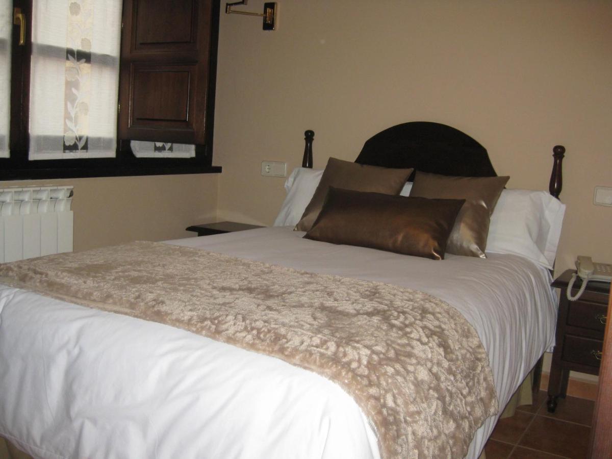 Hotel Rural Entremontes Cangas de Onis Room photo