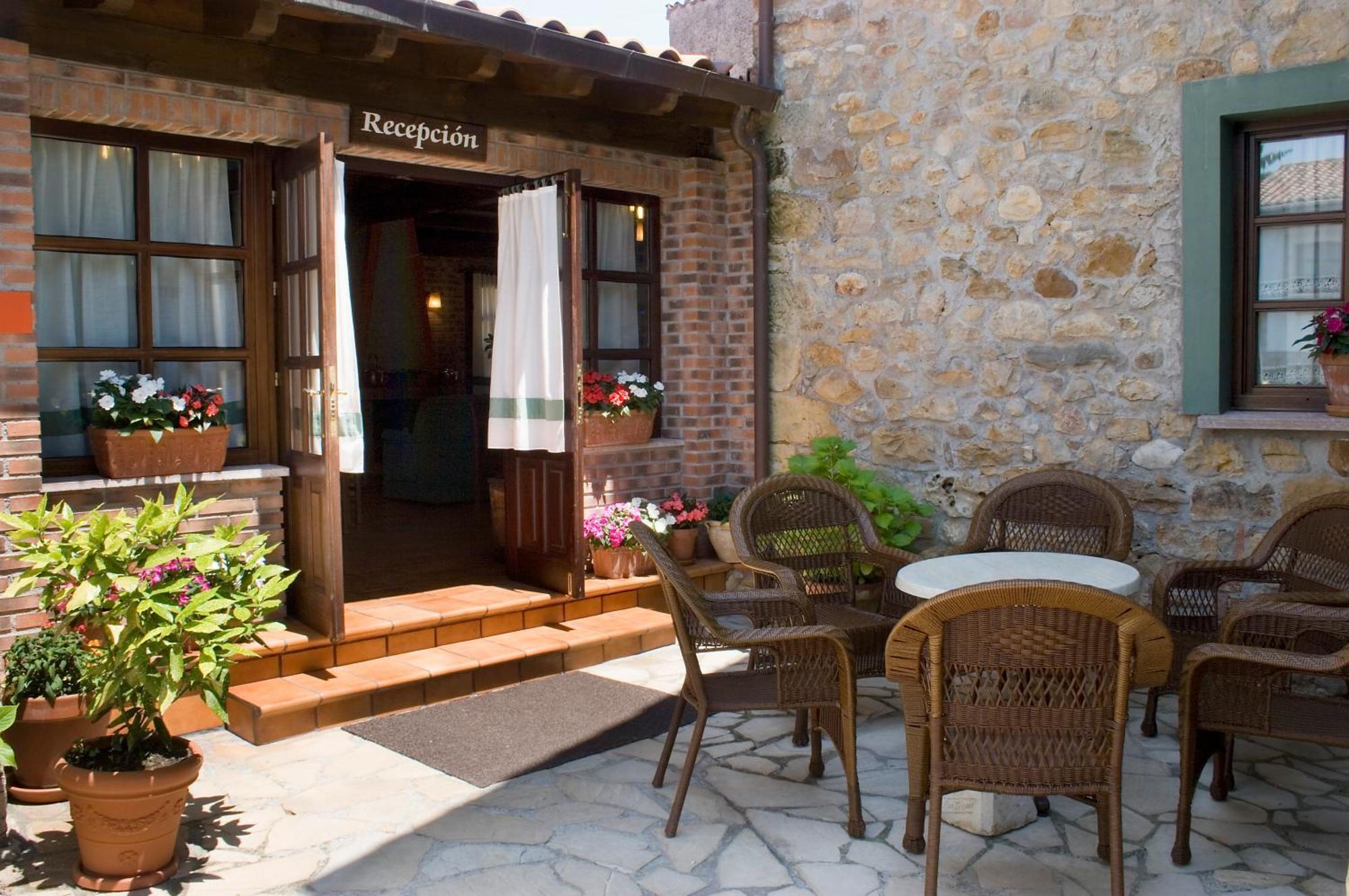Hotel Rural Entremontes Cangas de Onis Exterior photo