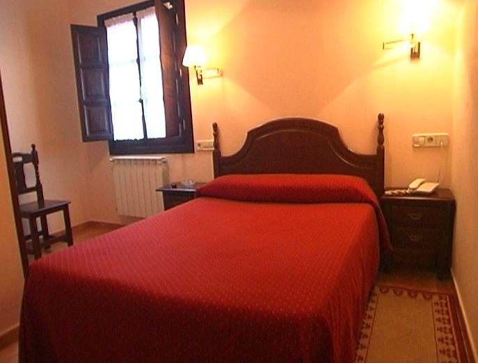 Hotel Rural Entremontes Cangas de Onis Room photo