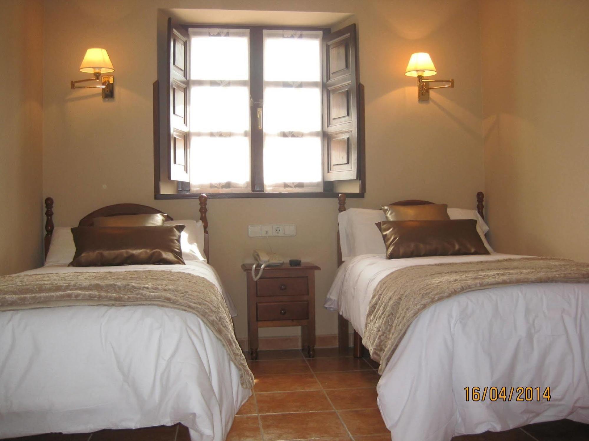 Hotel Rural Entremontes Cangas de Onis Exterior photo