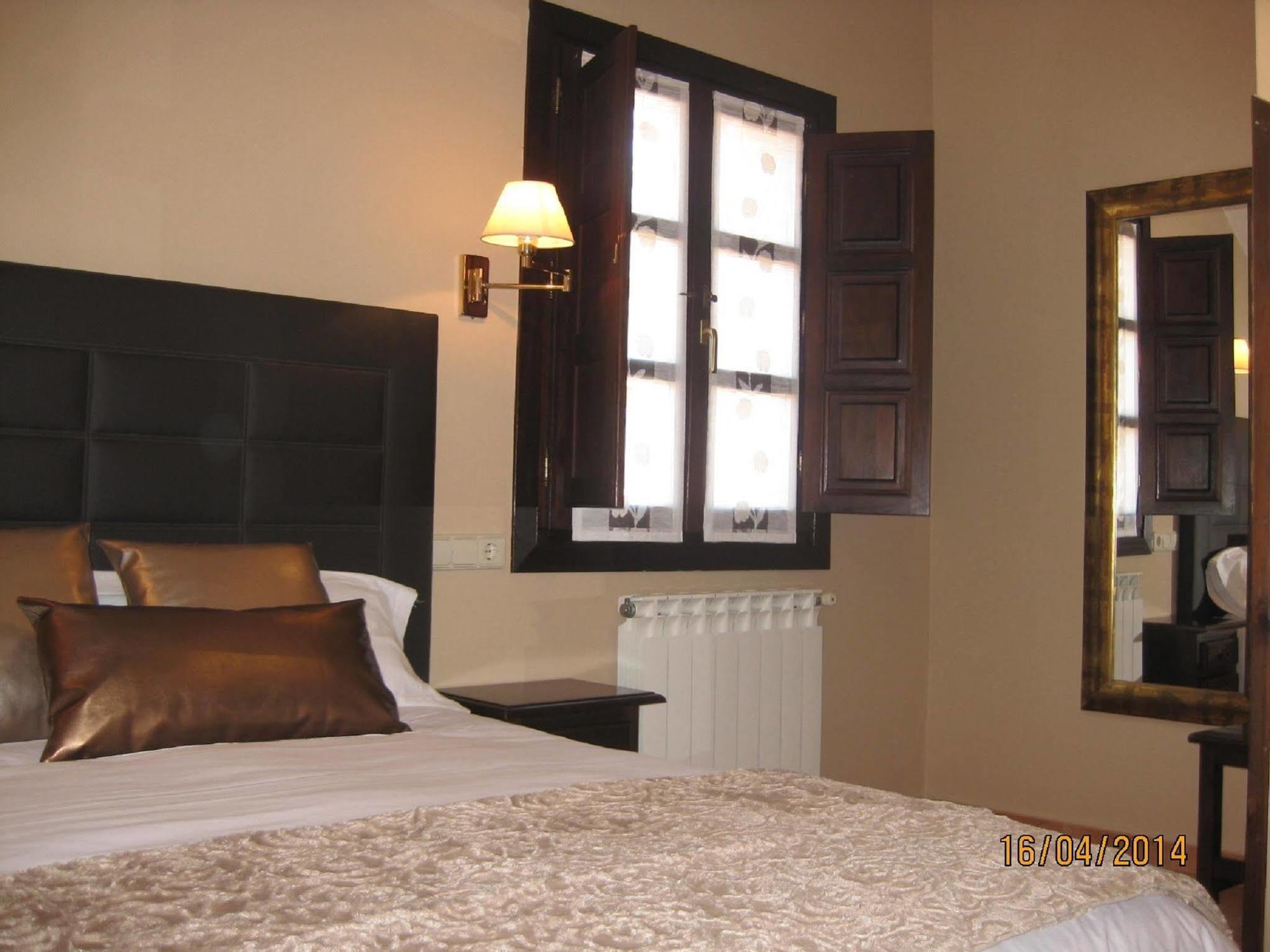 Hotel Rural Entremontes Cangas de Onis Exterior photo